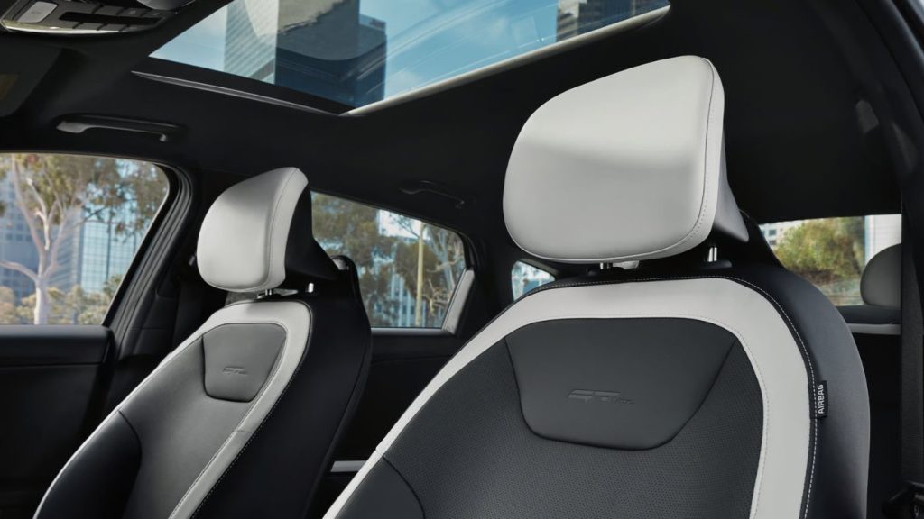 2026 KIA K4 Interior Sunroof Seating